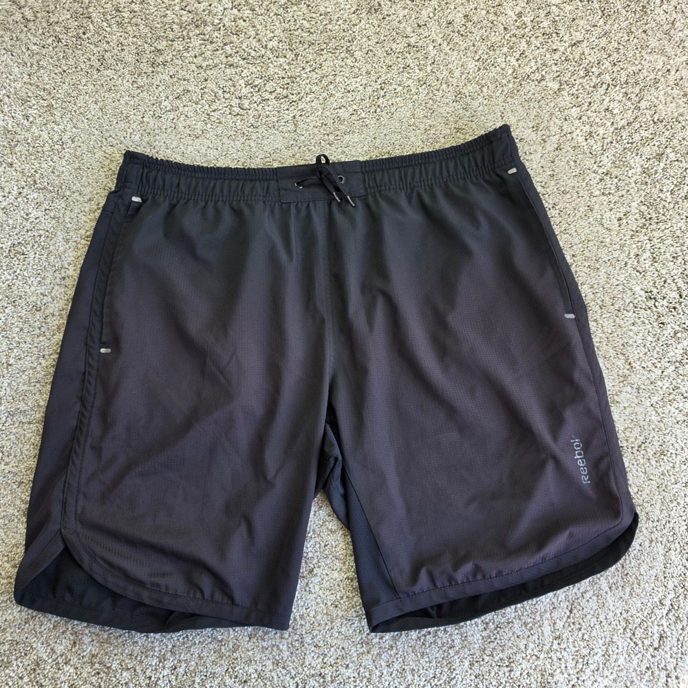 Reebok Athletic Shorts Mens Large Black Polyester Spandex Gym Training Adult